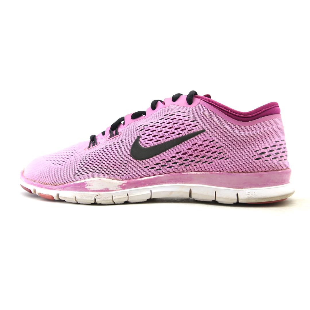 NIKE FREE TR FIT 4