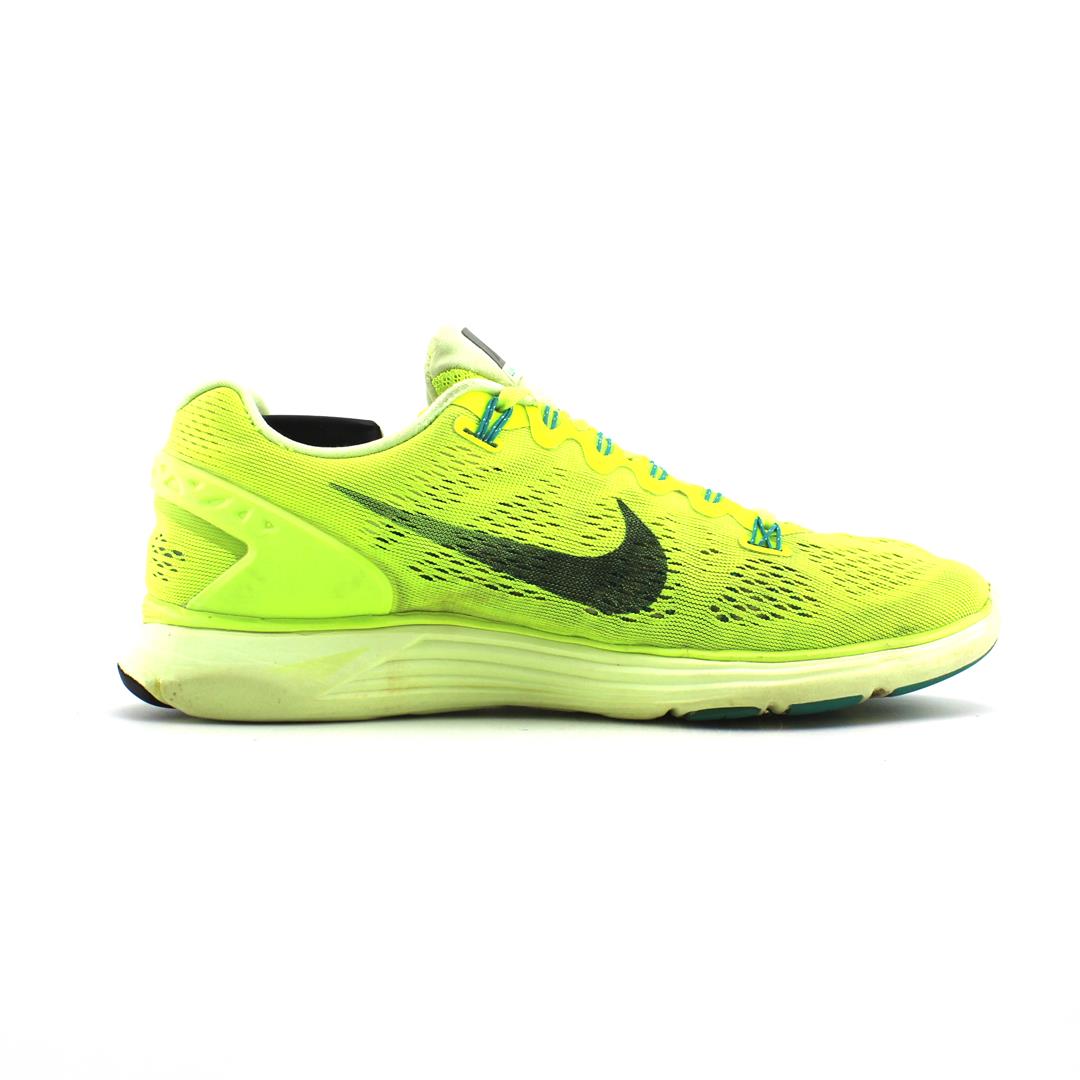 Buy NIKE Shoes Online In Pakistan Khazanay.Pk