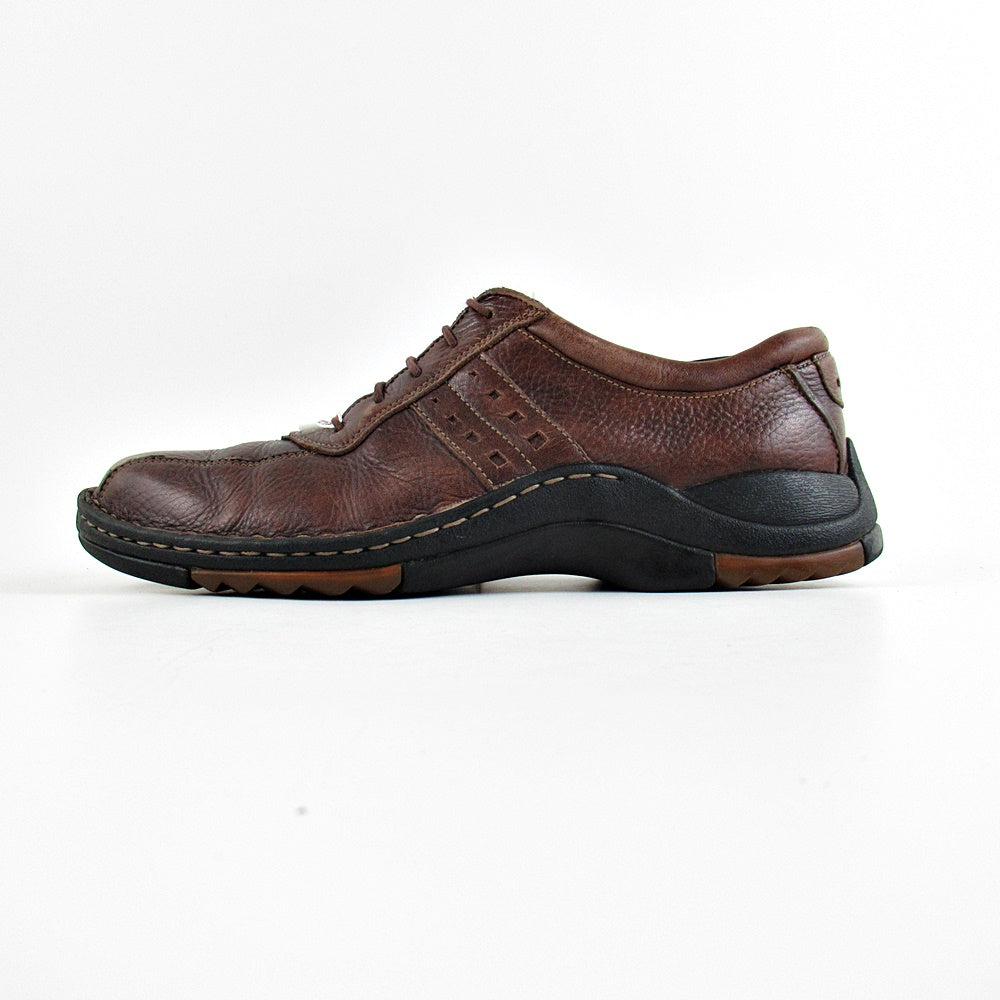 CLARKS Leather - Khazanay