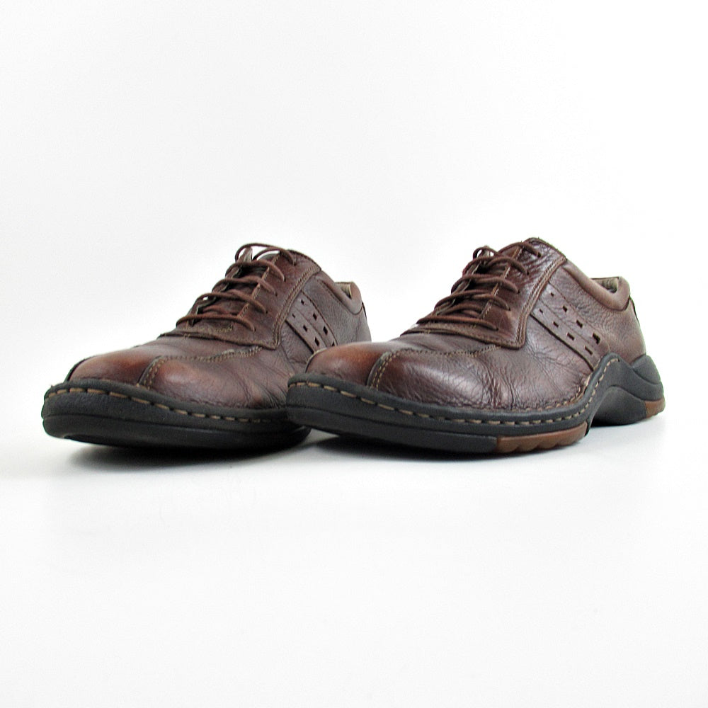 CLARKS Leather - Khazanay