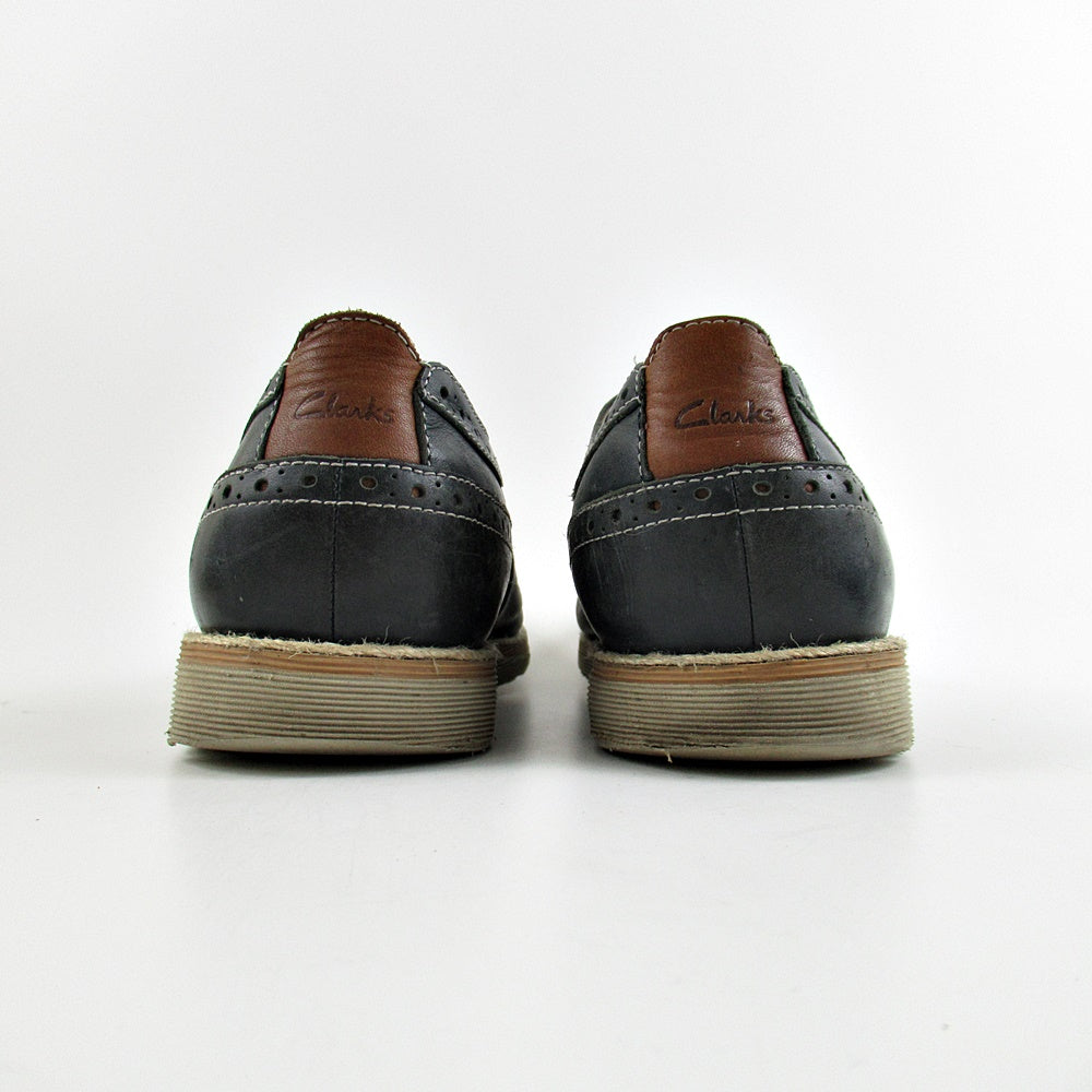 CLARKS England - Khazanay