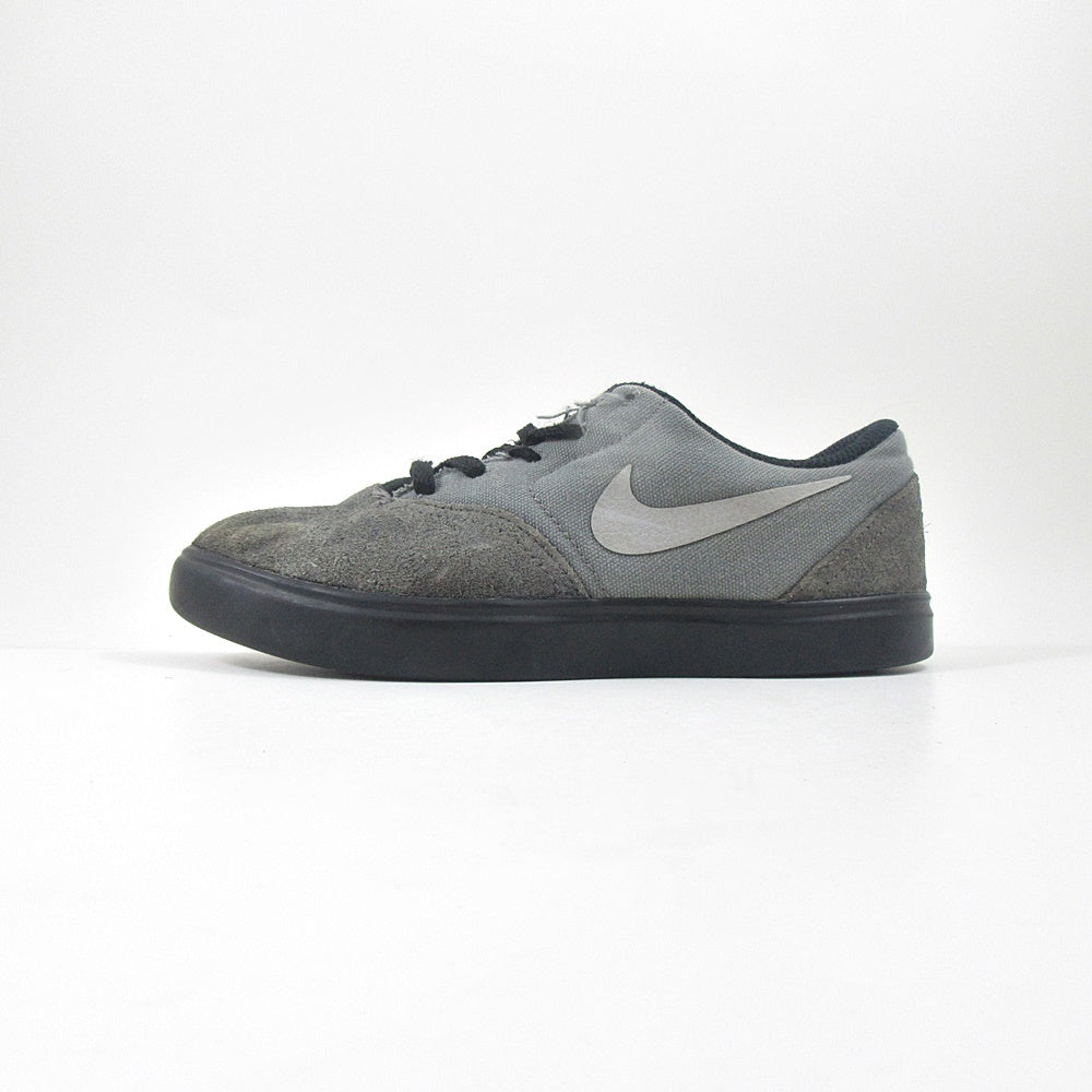 NIKE Sb - Khazanay