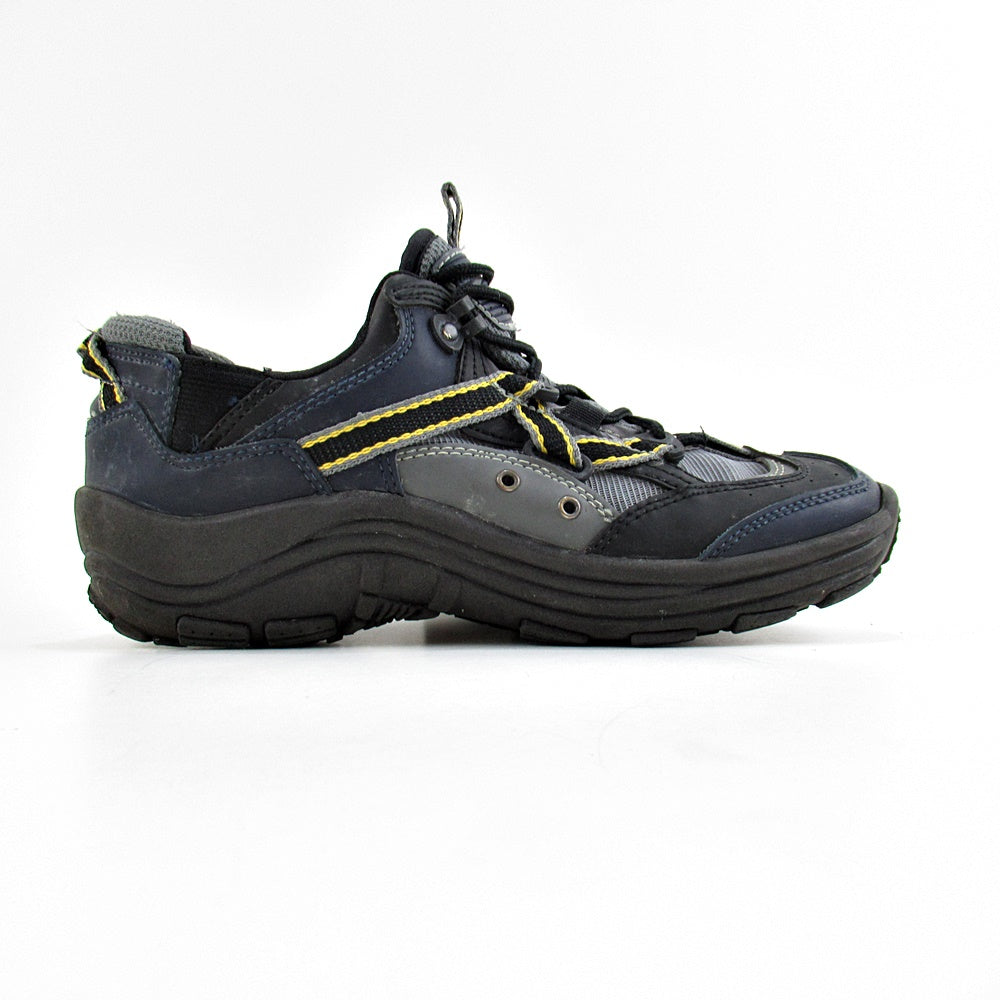 CROSS TREKKERS Slip Resistant - Khazanay