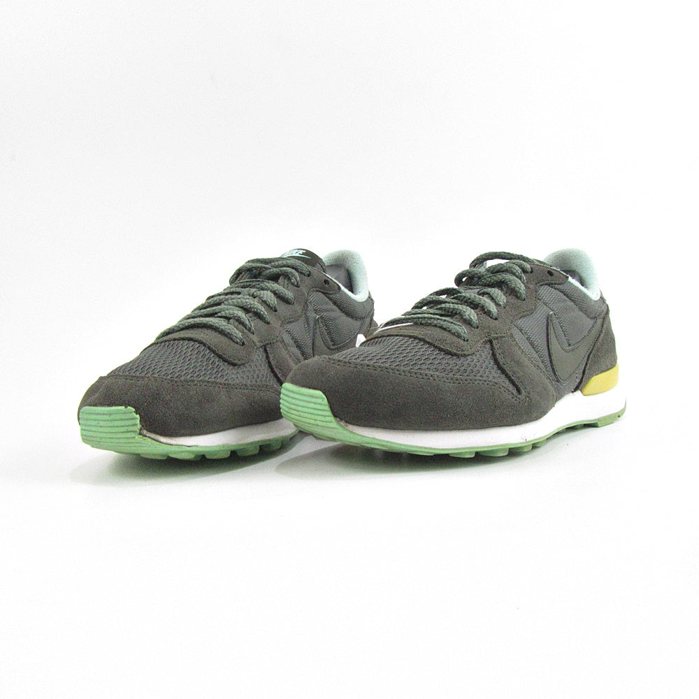 NIKE Internationalist - Khazanay