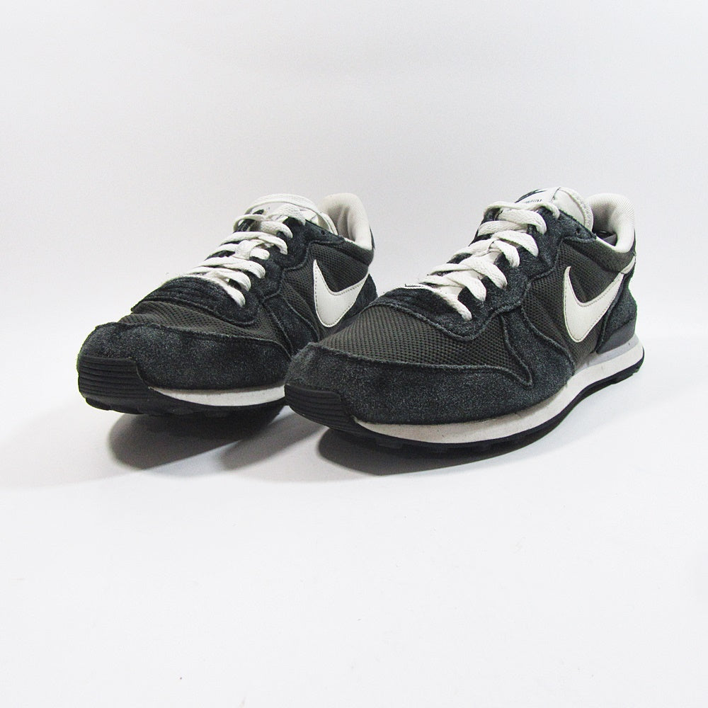 NIKE Internationalist - Khazanay