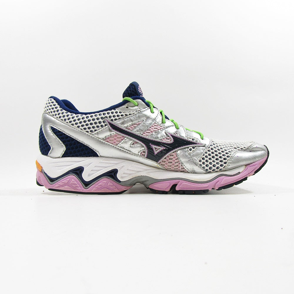 MIZUNO Wave Nirvanas - Khazanay