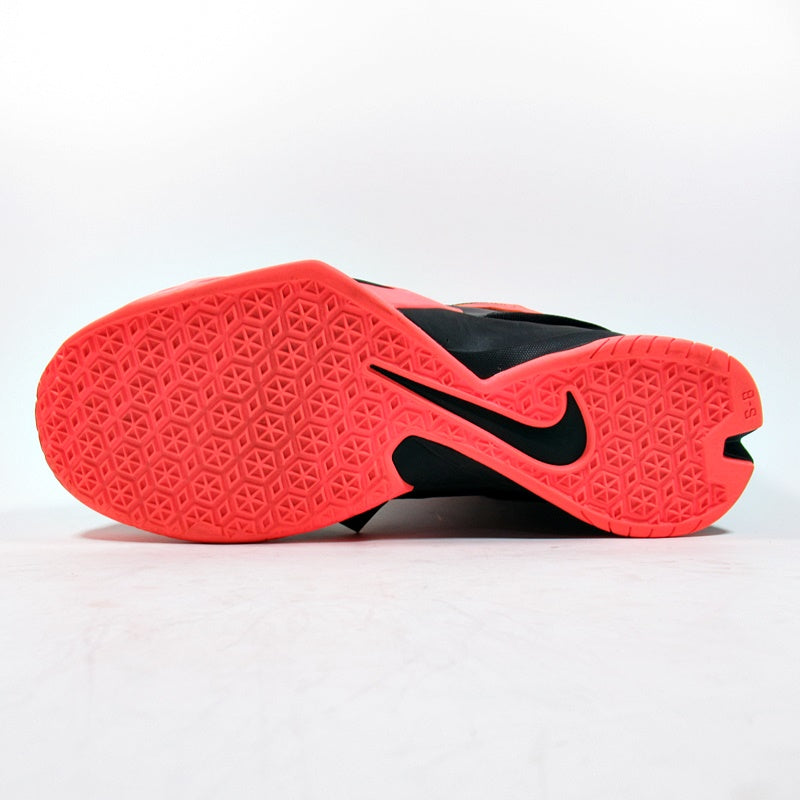 NIKE Libron James - Khazanay