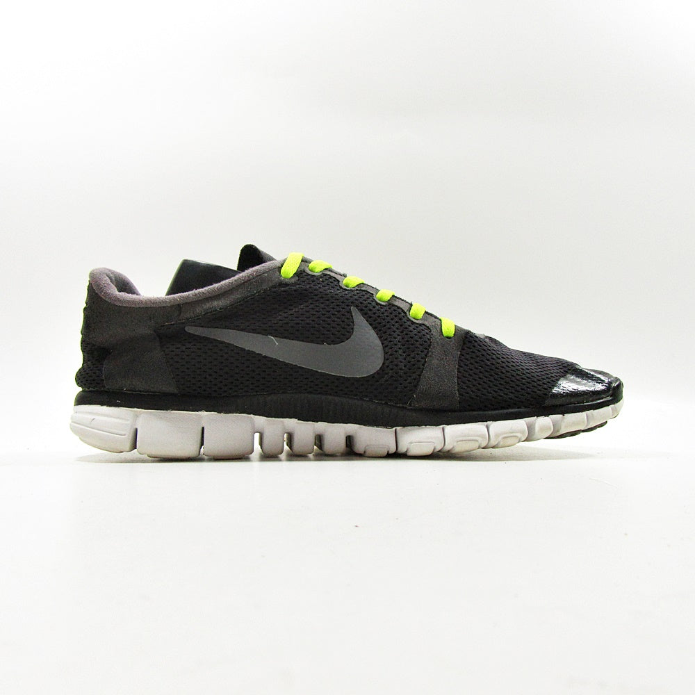 NIKE Free 30 - Khazanay