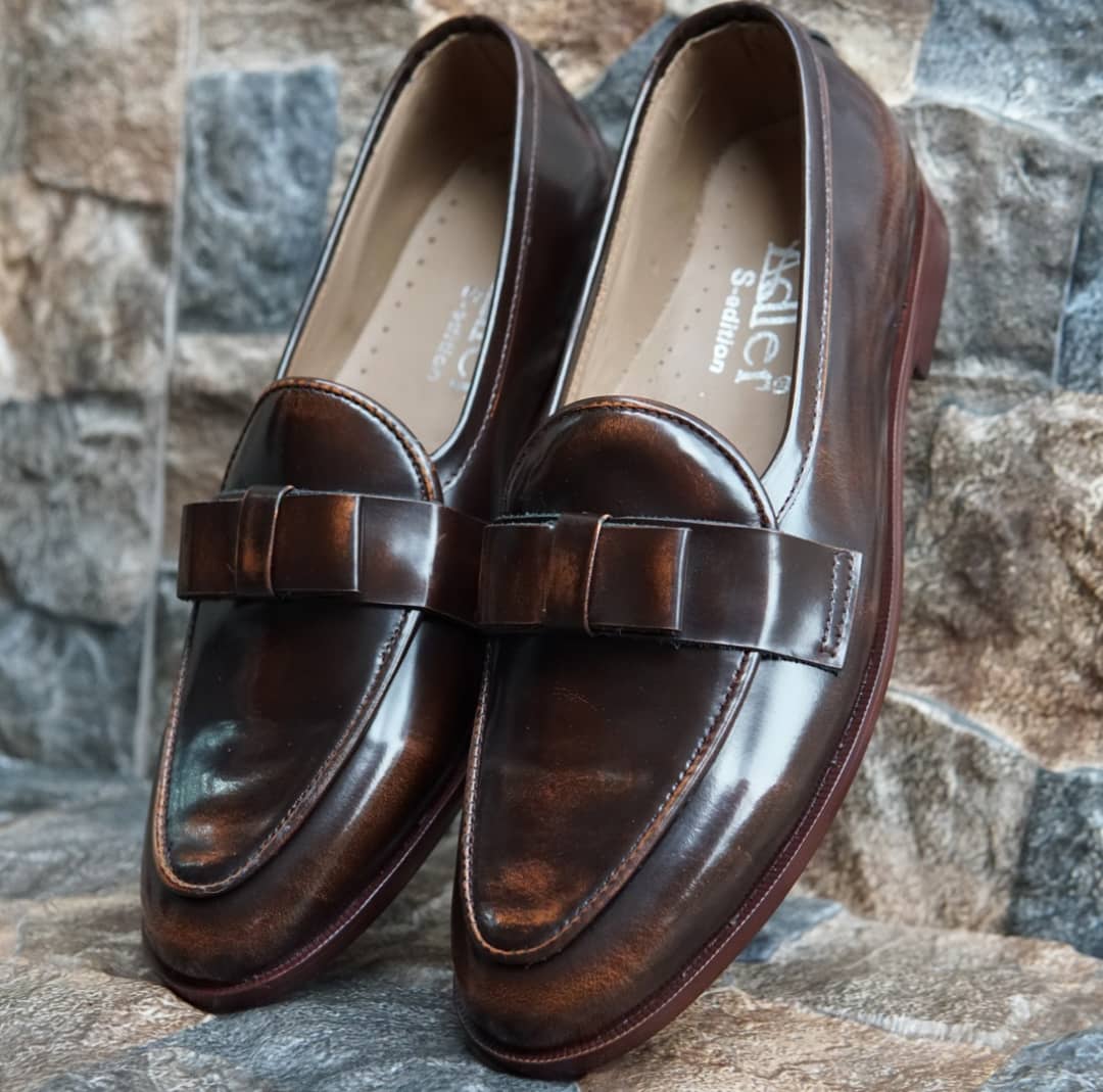 AS-2650 BOF -Adler Shoes Makes Pakistan Best Handmade Leather Shoes.● Upper: 100% Original Aniline Leather ● Sole: 100% Original Cow Leather Sole ● Lining: Anti-bacterial lining with added comfort ● Warranty: 3-Month Repair Warranty