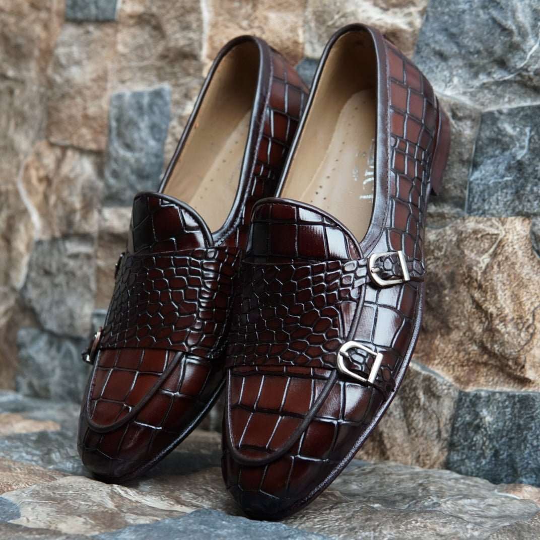 AS-2752 -B- (c) -Adler Shoes Makes Pakistan Best Handmade Leather Shoes.● Upper: 100% Original Aniline Leather ● Sole: 100% Original Cow Leather Sole ● Lining: Anti-bacterial lining with added comfort ● Warranty: 3-Month Repair Warranty