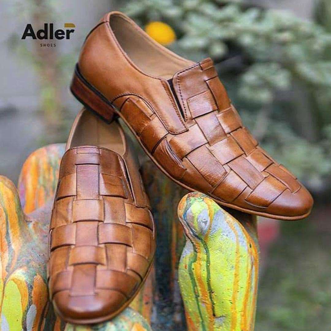 AS-2601 HN -Adler Shoes Makes Pakistan Best Handmade Leather Shoes.● Upper: 100% Original Aniline Leather ● Sole: 100% Original Cow Leather Sole ● Lining: Anti-bacterial lining with added comfort ● Warranty: 3-Month Repair Warranty