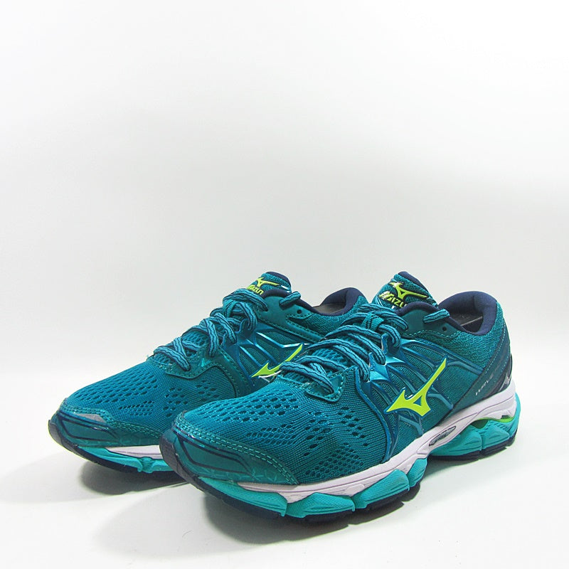 MIZUNO Wave Horizon - Khazanay