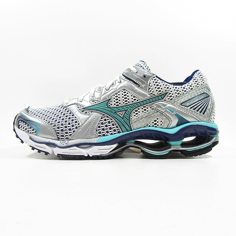 MIZUNO Wave Creation 11 - Khazanay