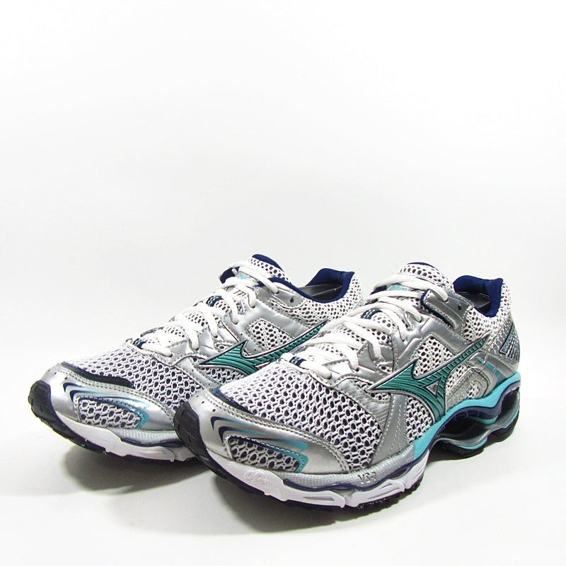 MIZUNO Wave Creation 11 - Khazanay