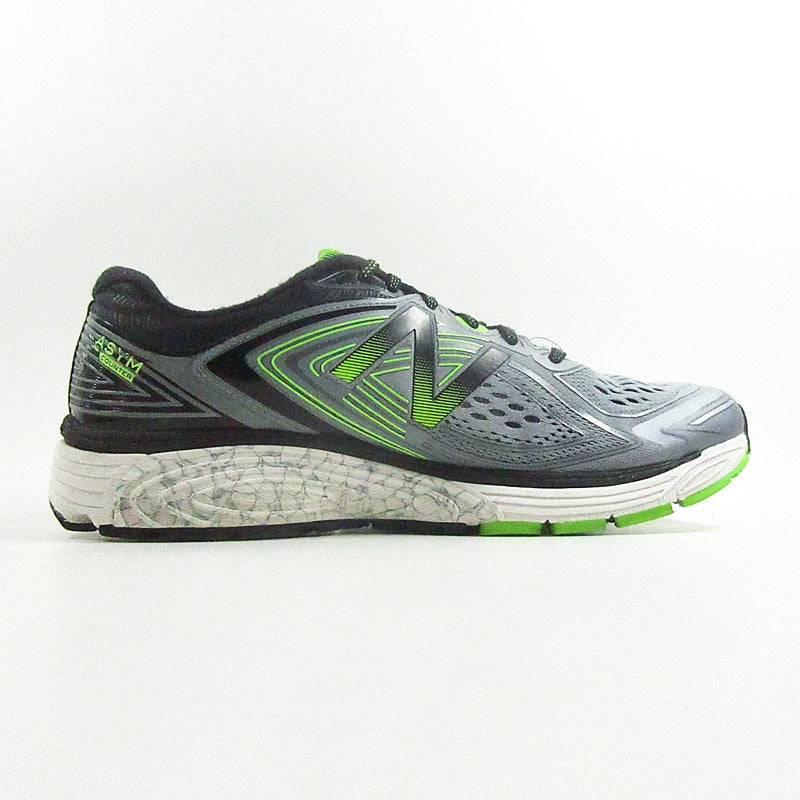 NEW BALANCE 860V8 - Khazanay