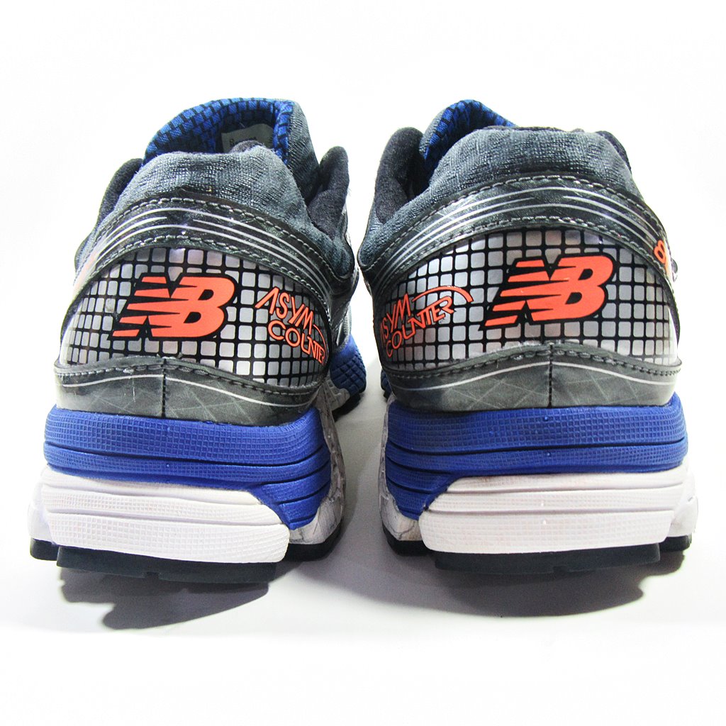 NEW BALANCE 860V5 - Khazanay