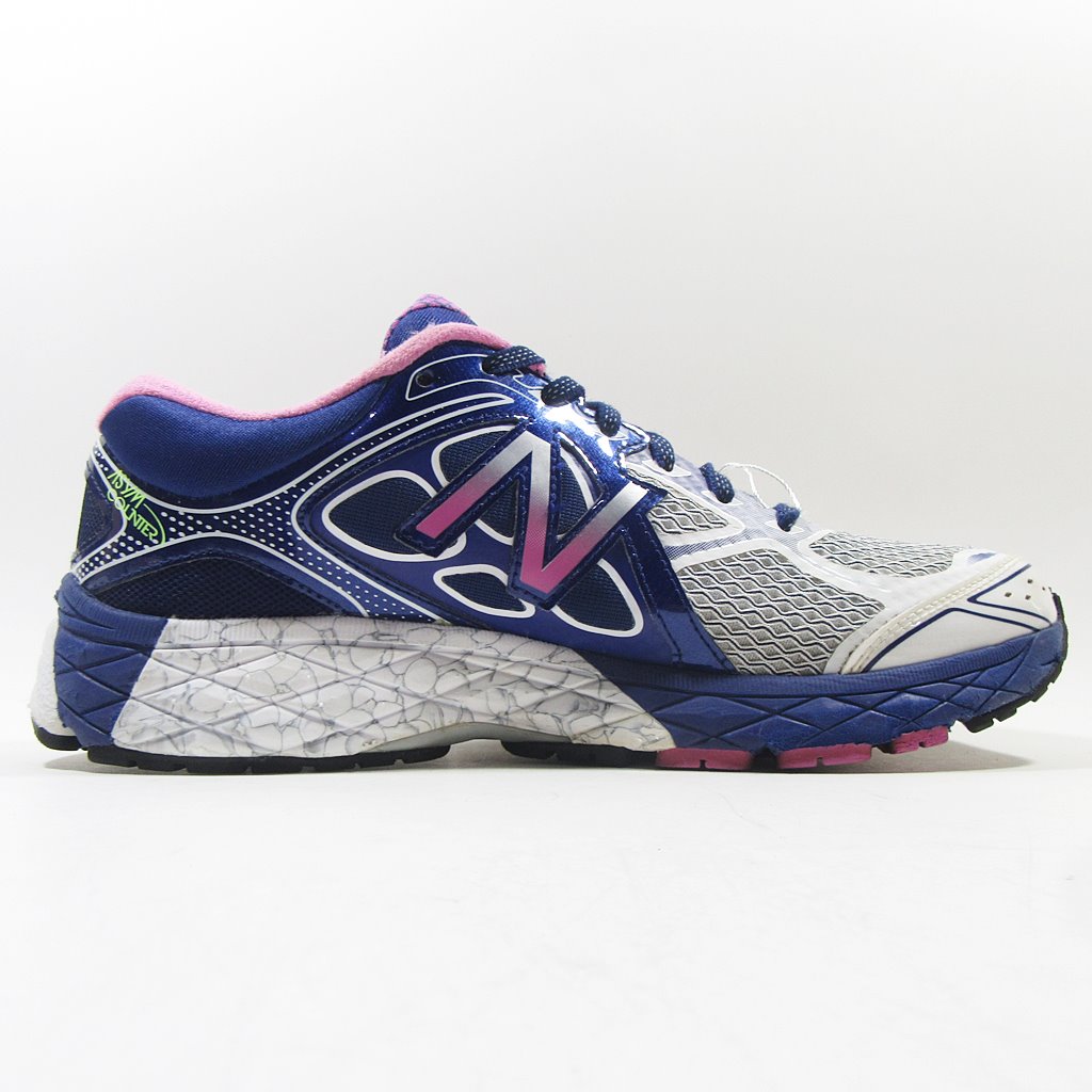 NEW BALANCE 860V6 - Khazanay