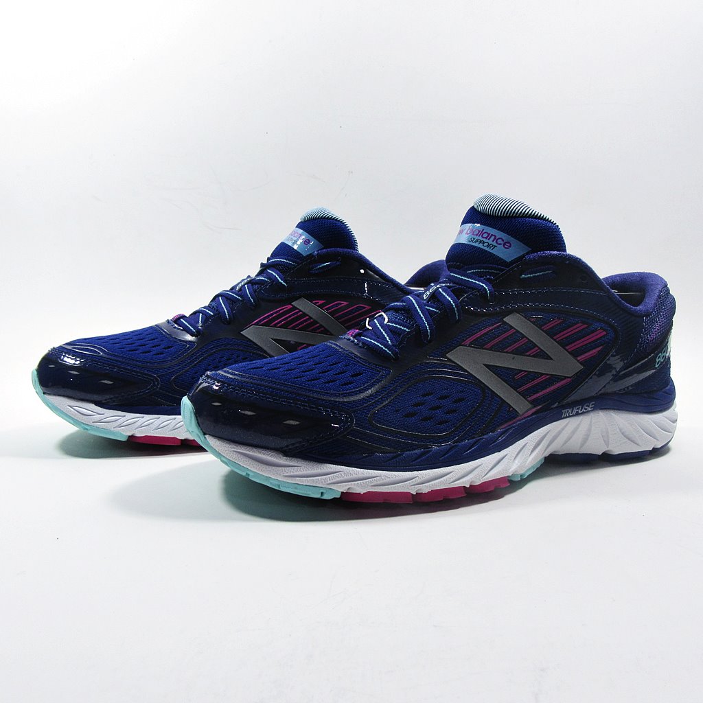 NEW BALANCE 860V7 - Khazanay