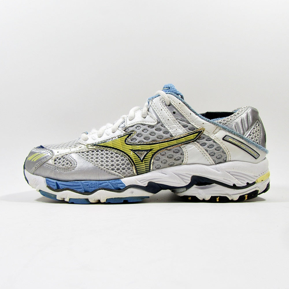 MIZUNO Wave Nirvana4 - Khazanay