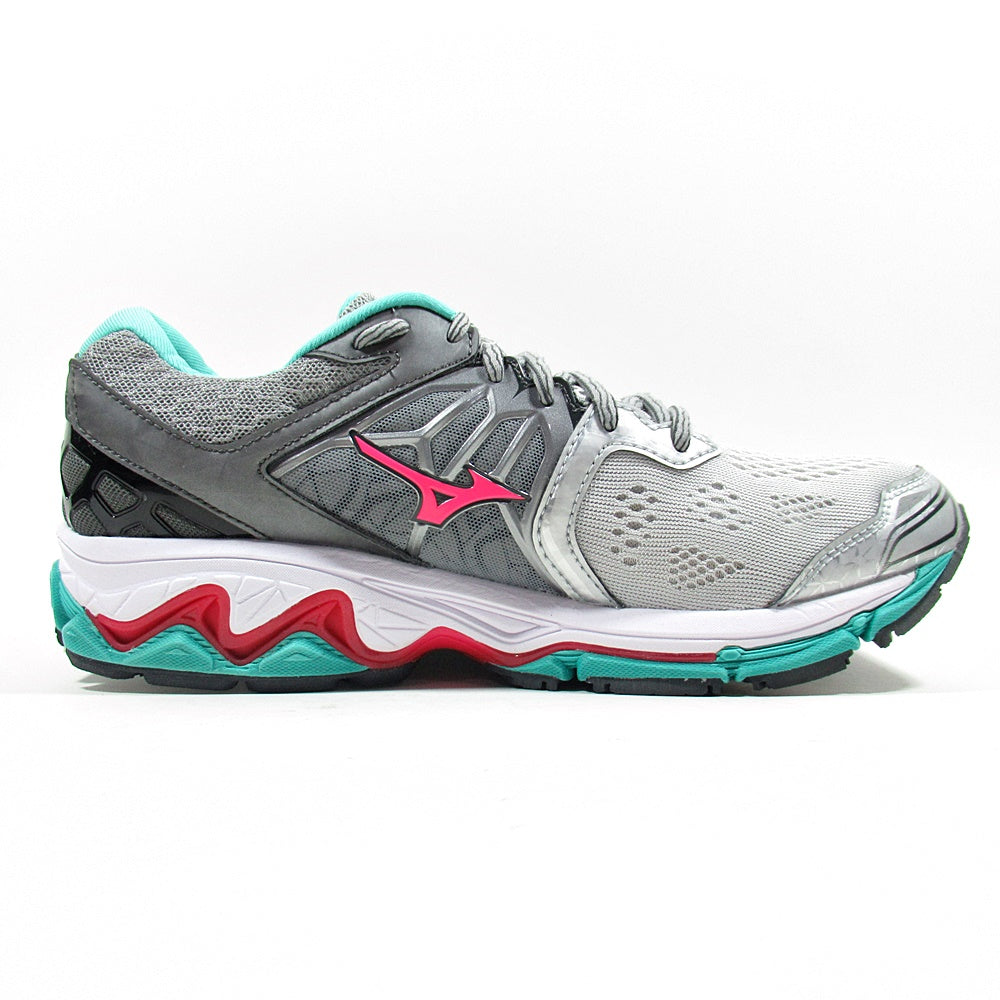 MIZUNO Wave Horizon - Khazanay