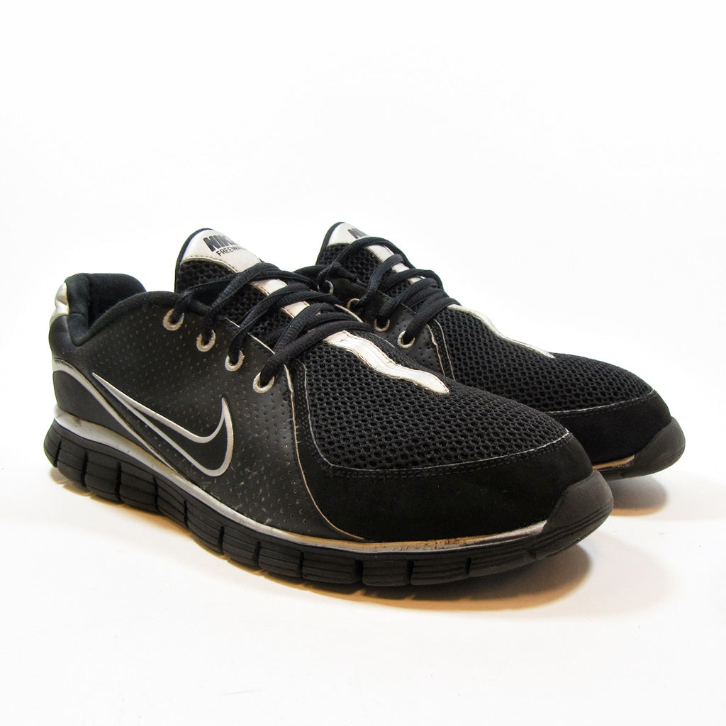 NIKE Free Walk - Khazanay