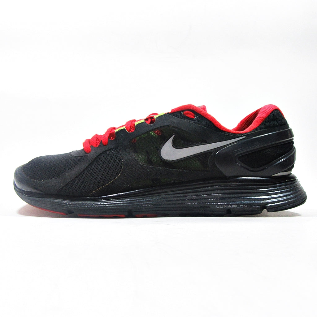 NIKE Lunar Eclipse 2 - Khazanay