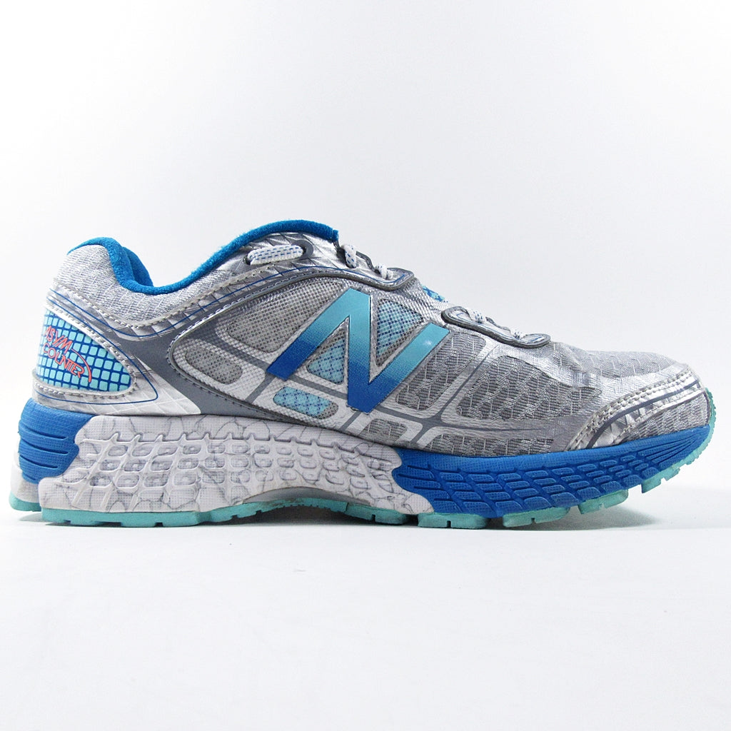 NEW BALANCE 860V5 - Khazanay