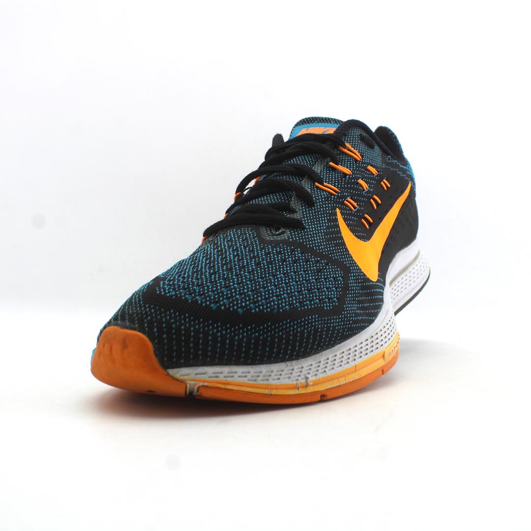 NIKE AIR ZOOM STRUCTURE 18