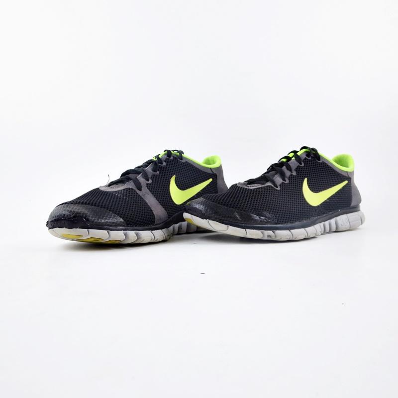 Nike FREE - Khazanay